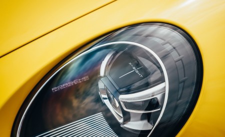 2019 Porsche 911 (992) Carrera 4S (UK-Spec) Headlight Wallpapers 450x275 (21)
