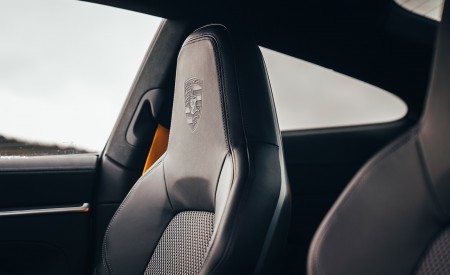 2019 Porsche 911 (992) Carrera 4S (UK-Spec) Interior Seats Wallpapers 450x275 (28)