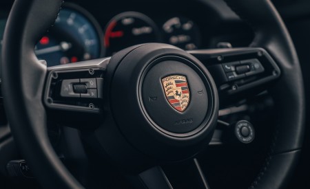 2019 Porsche 911 (992) Carrera 4S (UK-Spec) Interior Steering Wheel Wallpapers 450x275 (26)