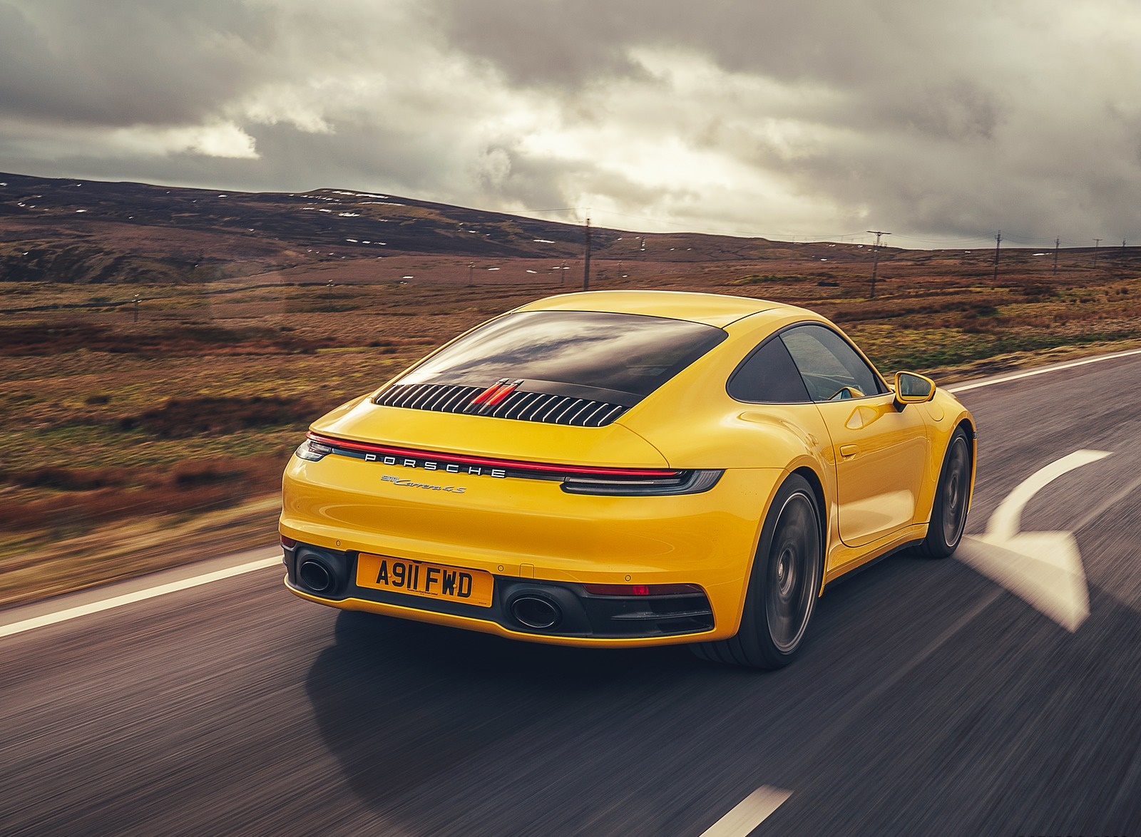 2019 Porsche 911 (992) Carrera 4S (UK-Spec) Rear Three-Quarter Wallpapers (4)