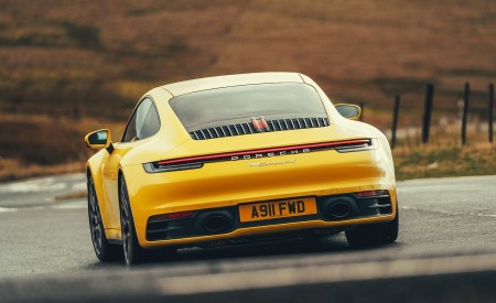 2019 Porsche 911 (992) Carrera 4S (UK-Spec) Rear Wallpapers 450x275 (17)
