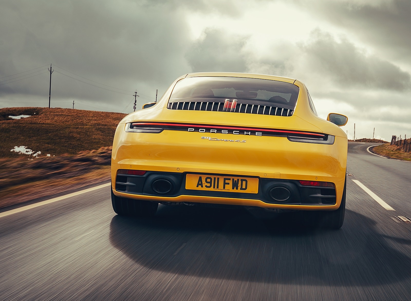 2019 Porsche 911 (992) Carrera 4S (UK-Spec) Rear Wallpapers (10)
