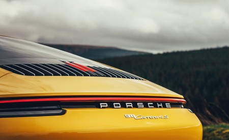 2019 Porsche 911 (992) Carrera 4S (UK-Spec) Spoiler Wallpapers 450x275 (20)