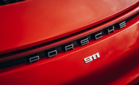 2019 Porsche 911 (992) Carrera S (UK-Spec) Badge Wallpapers 450x275 (24)