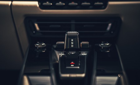 2019 Porsche 911 (992) Carrera S (UK-Spec) Central Console Wallpapers 450x275 (35)