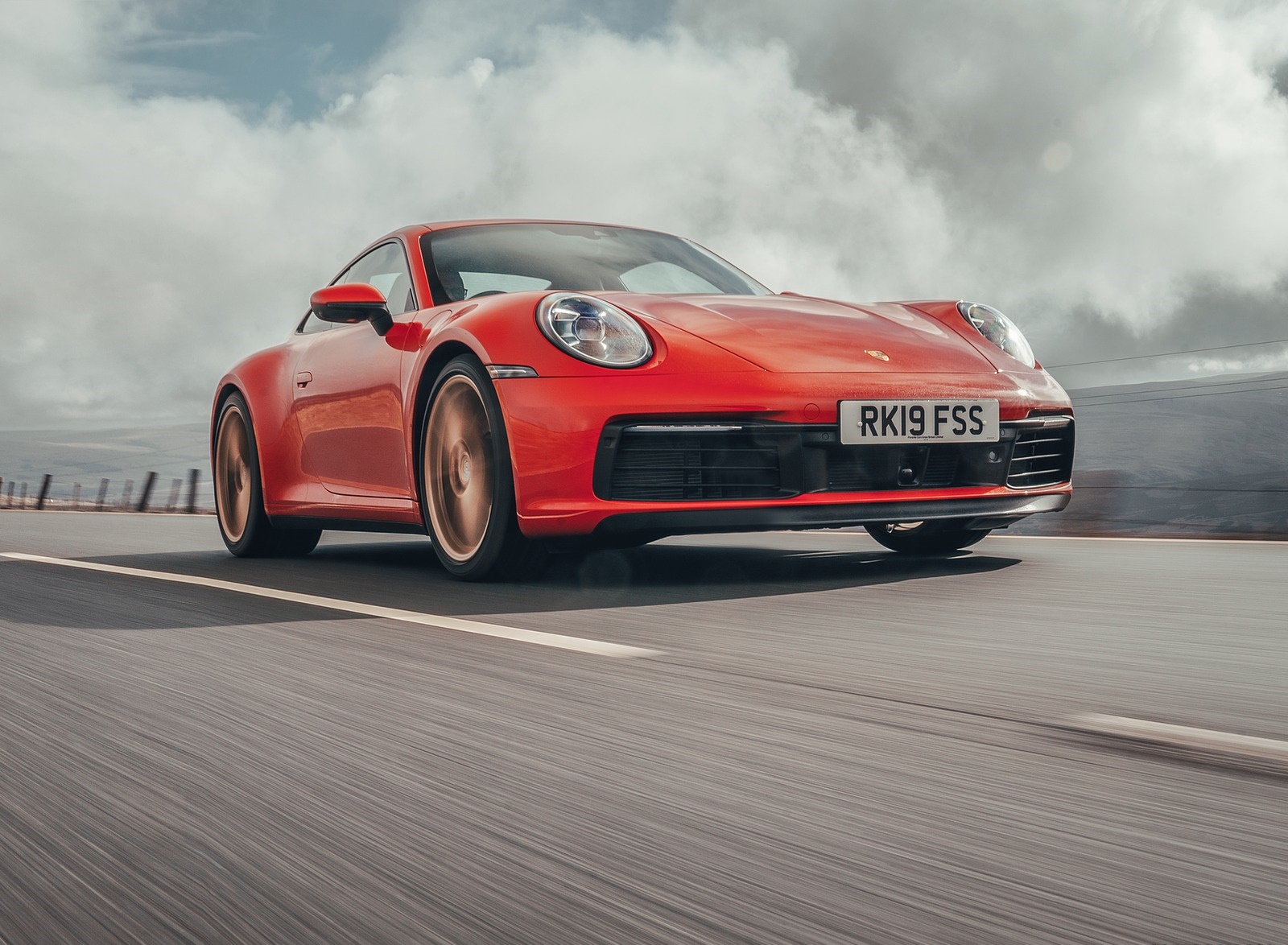 2019 Porsche 911 (992) Carrera S (UK-Spec) Front Three-Quarter Wallpapers (7)