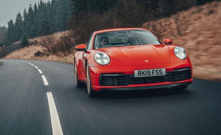 2019 Porsche 911 (992) Carrera S (UK-Spec) Front Wallpapers 450x275 (3)