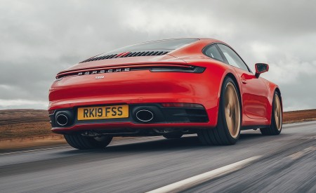 2019 Porsche 911 (992) Carrera S (UK-Spec) Rear Three-Quarter Wallpapers 450x275 (6)