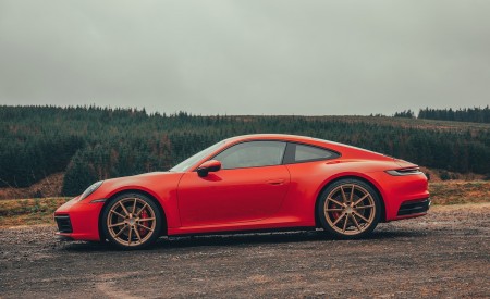 2019 Porsche 911 (992) Carrera S (UK-Spec) Side Wallpapers 450x275 (21)