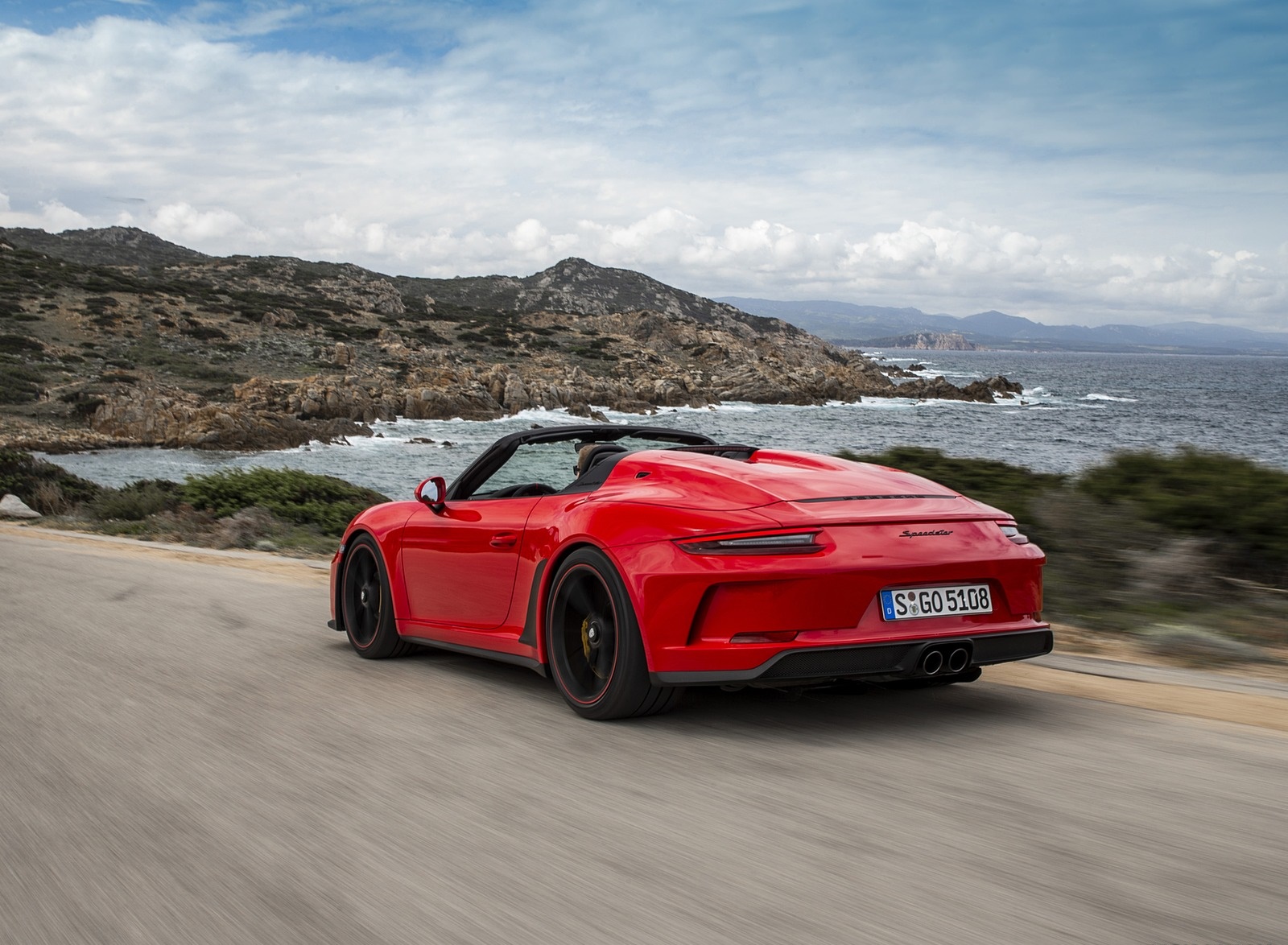 2019 Porsche 911 Speedster (Color: Guards Red) Rear Three-Quarter Wallpapers (15)