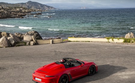 2019 Porsche 911 Speedster (Color: Guards Red) Rear Three-Quarter Wallpapers 450x275 (25)