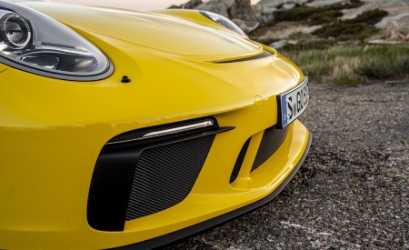 2019 Porsche 911 Speedster Front Bumper Wallpapers 450x275 (67)