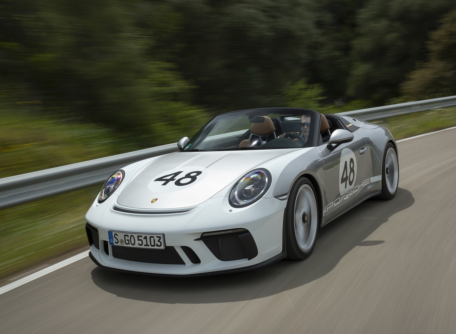 2019 Porsche 911 Speedster with Heritage Design Package Front Three-Quarter Wallpapers (5)