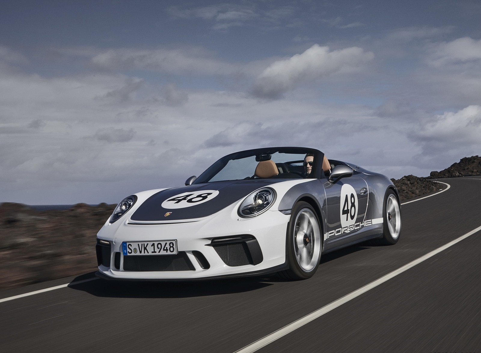 2019 Porsche 911 Speedster with Heritage Design Package Front Three-Quarter Wallpapers (1)