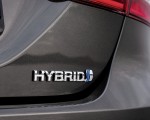 2019 Toyota Camry Hybrid (Euro-Spec) Badge Wallpapers 150x120