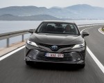 2019 Toyota Camry Hybrid (Euro-Spec) Front Three-Quarter Wallpapers 150x120