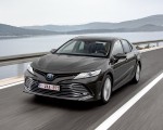 2019 Toyota Camry Hybrid (Euro-Spec) Front Wallpapers 150x120