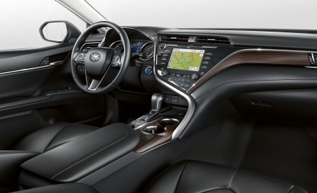 2019 Toyota Camry Hybrid (Euro-Spec) Interior Wallpapers 450x275 (87)
