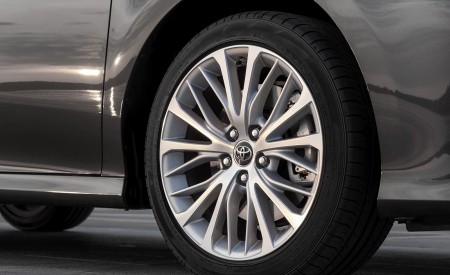 2019 Toyota Camry Hybrid (Euro-Spec) Wheel Wallpapers 450x275 (59)