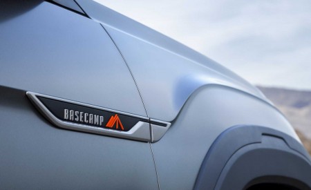 2019 Volkswagen Atlas Basecamp Concept Detail Wallpapers 450x275 (22)