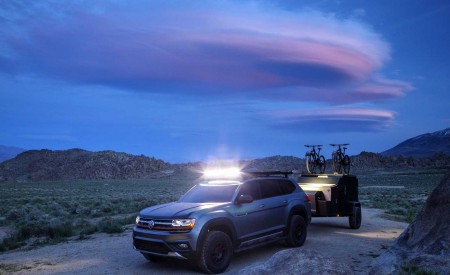 2019 Volkswagen Atlas Basecamp Concept Front Three-Quarter Wallpapers 450x275 (17)