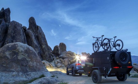 2019 Volkswagen Atlas Basecamp Concept Rear Three-Quarter Wallpapers 450x275 (20)