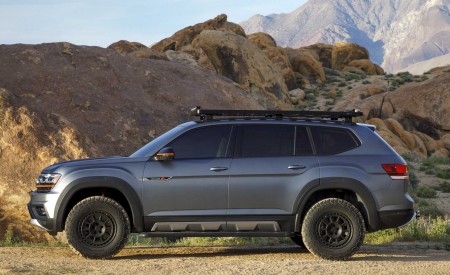 2019 Volkswagen Atlas Basecamp Concept Side Wallpapers 450x275 (14)