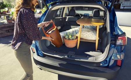 2020 Ford Escape Trunk Wallpapers 450x275 (16)