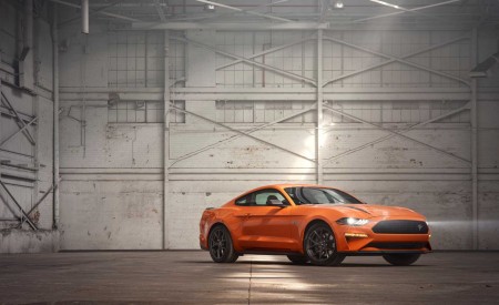 2020 Ford Mustang 2.3L High Performance Package Front Three-Quarter Wallpapers 450x275 (3)