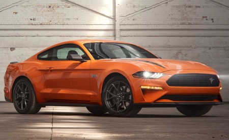 2020 Ford Mustang 2.3L High Performance Package Front Three-Quarter Wallpapers 450x275 (4)