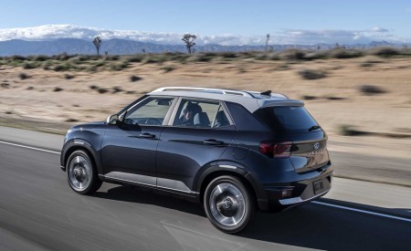 2020 Hyundai Venue Rear Three-Quarter Wallpapers 450x275 (4)