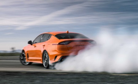 2020 Kia Stinger GTS Rear Three-Quarter Wallpapers 450x275 (3)