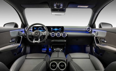 2020 Mercedes-AMG A35 L Sedan 4MATIC Interior Cockpit Wallpapers 450x275 (12)