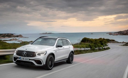 2020 Mercedes-AMG GLC 63 Front Three-Quarter Wallpapers 450x275 (82)
