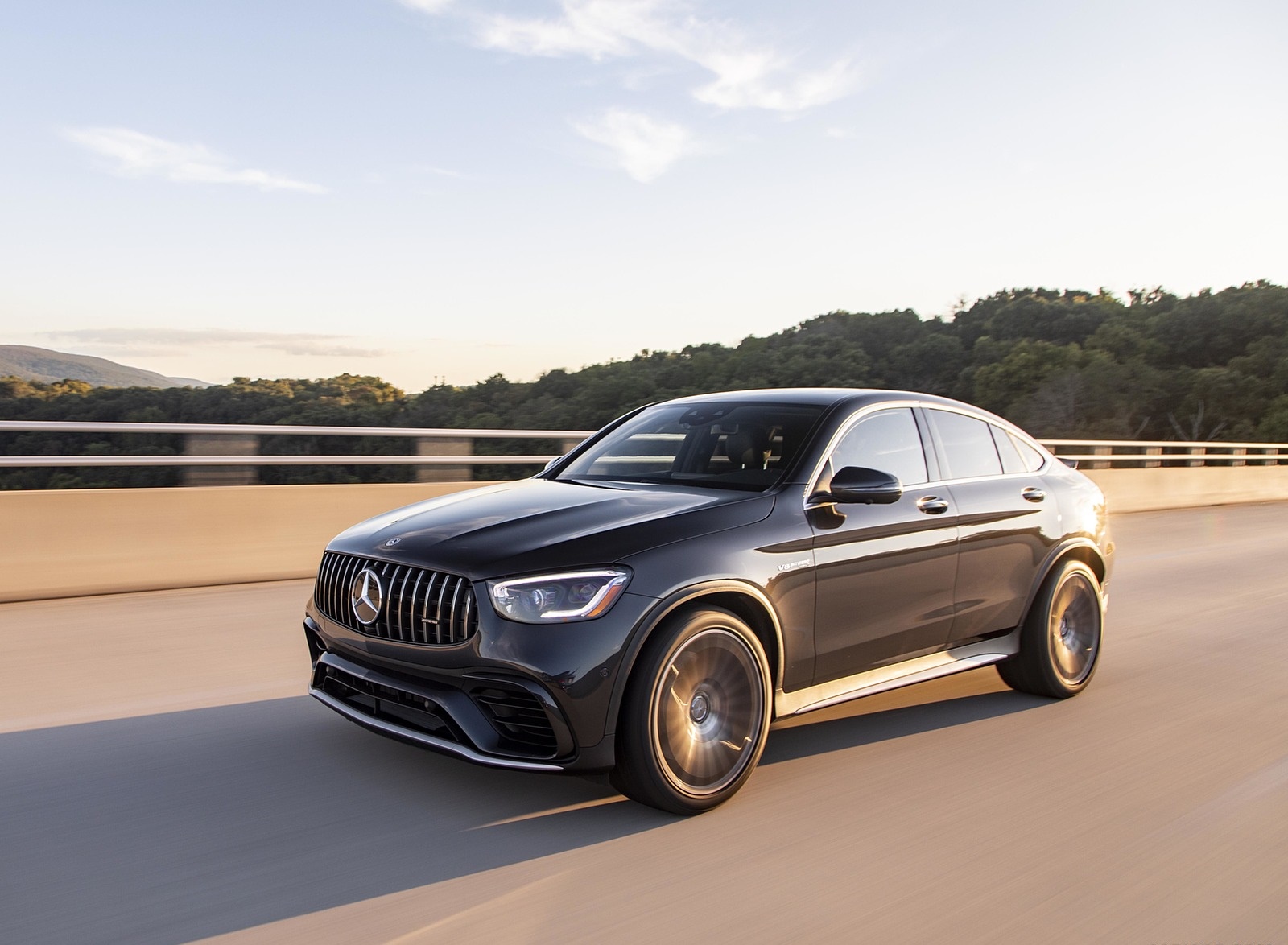 2020 Mercedes-AMG GLC 63 S Coupe (US-Spec) Front Three-Quarter Wallpapers #4 of 90