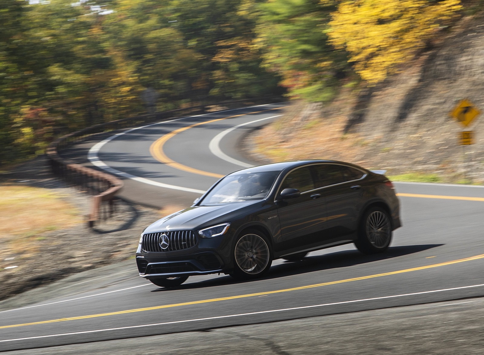 2020 Mercedes-AMG GLC 63 S Coupe (US-Spec) Front Three-Quarter Wallpapers #7 of 90