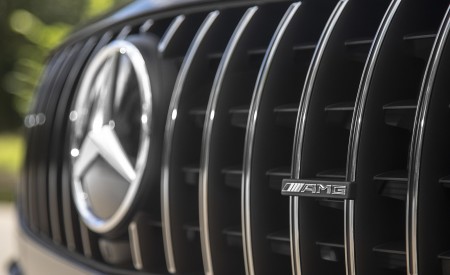 2020 Mercedes-AMG GLC 63 S Coupe (US-Spec) Grill Wallpapers 450x275 (33)