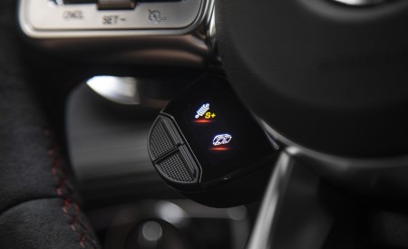 2020 Mercedes-AMG GLC 63 S Coupe (US-Spec) Interior Detail Wallpapers 450x275 (43)