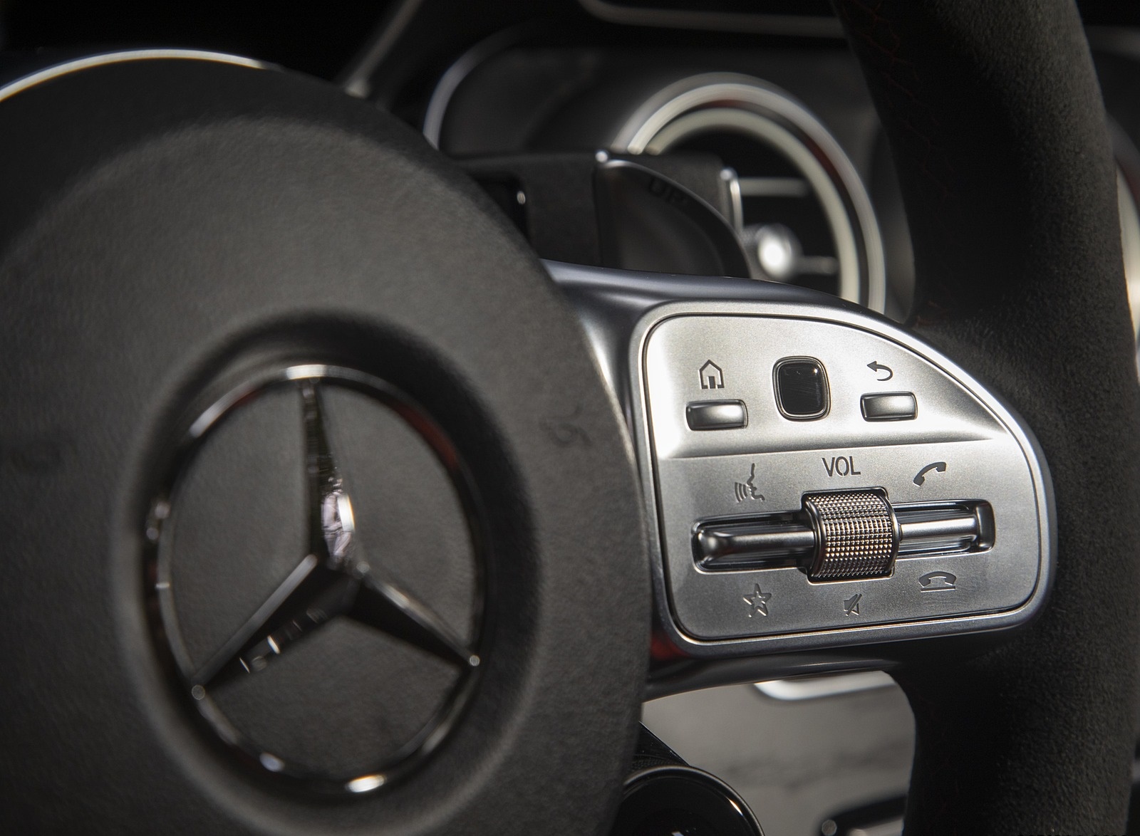 2020 Mercedes-AMG GLC 63 S Coupe (US-Spec) Interior Detail Wallpapers #42 of 90