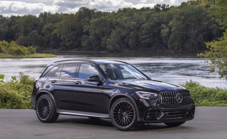 2020 Mercedes-AMG GLC 63 (US-Spec) Front Three-Quarter Wallpapers 450x275 (18)