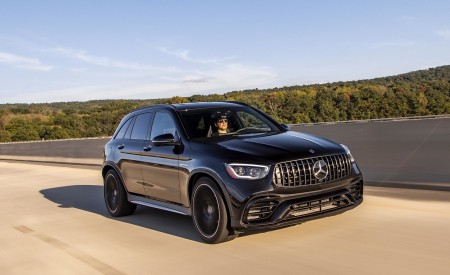 2020 Mercedes-AMG GLC 63 (US-Spec) Front Three-Quarter Wallpapers 450x275 (2)