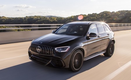 2020 Mercedes-AMG GLC 63 (US-Spec) Front Three-Quarter Wallpapers 450x275 (5)