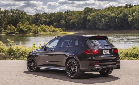 2020 Mercedes-AMG GLC 63 (US-Spec) Rear Three-Quarter Wallpapers 450x275 (21)