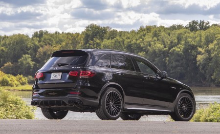 2020 Mercedes-AMG GLC 63 (US-Spec) Rear Wallpapers 450x275 (24)