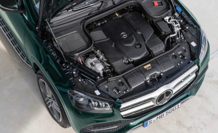 2020 Mercedes-Benz GLS (Color: Dmerald Green) Engine Wallpapers 450x275 (73)