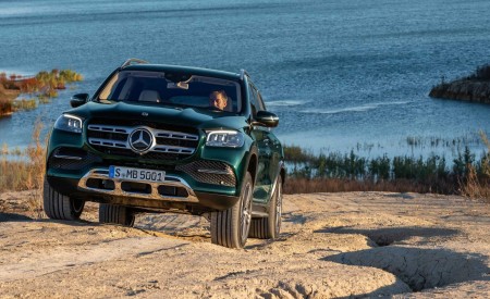 2020 Mercedes-Benz GLS (Color: Dmerald Green) Front Wallpapers 450x275 (64)
