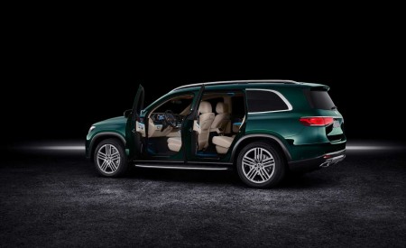 2020 Mercedes-Benz GLS (Color: Dmerald Green) Interior Wallpapers 450x275 (84)