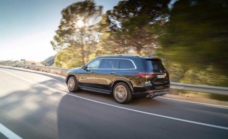 2020 Mercedes-Benz GLS (Color: Dmerald Green) Rear Three-Quarter Wallpapers 450x275 (47)