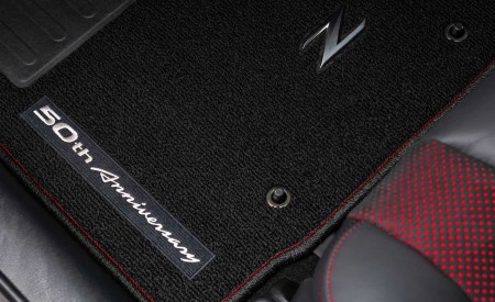 2020 Nissan 370Z 50th Anniversary Edition Interior Detail Wallpapers 450x275 (19)