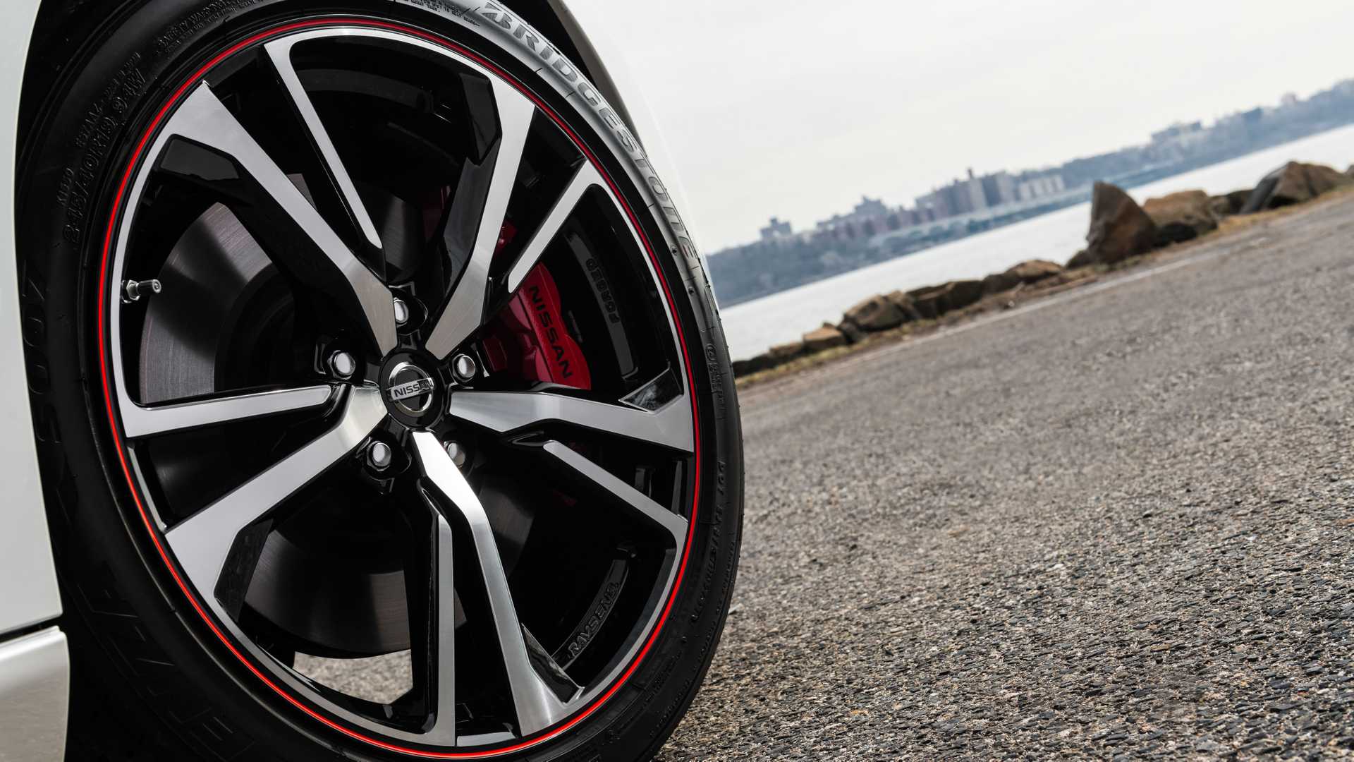 2020 Nissan 370Z 50th Anniversary Edition Wheel Wallpapers (9)
